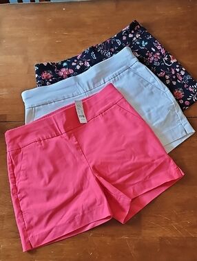 Womens shorts LOT